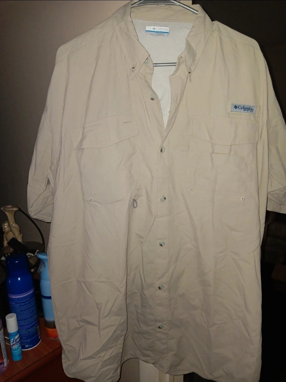 Columbia Men's Lightweight Short-Sleeve Shirt in Beige